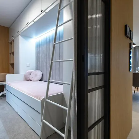 Hevenia 5 Apartment Rewal